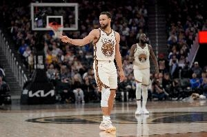 Slater：虽不敌火箭 但这却是勇士久违的闪耀之夜 库里献巅峰状态
